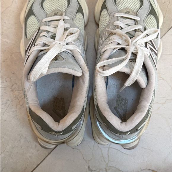 New balance 9060 women’s size 8 - Picture 7 of 8